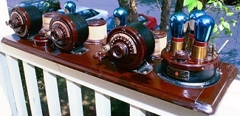 Christopher D. Watkins restores 1924 Atwater Kent Model 10B 4560 Breadboard Tube Radio